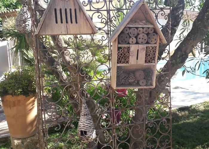 Le Clos Olives בית נופש *