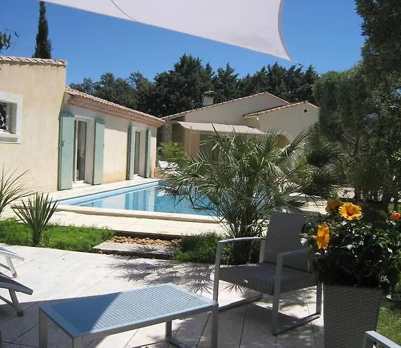 Le Clos Olives בית נופש *