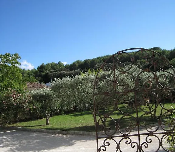 בית נופש Le Clos Olives *